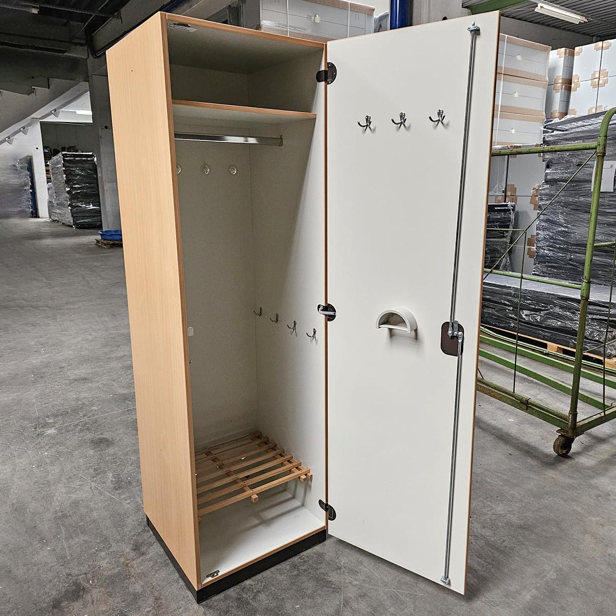 Bundeswehr Spind Rechts Gebraucht - Sattelschrank für Reiter | Buche-Dekor 200×60×60 cm Bild 3